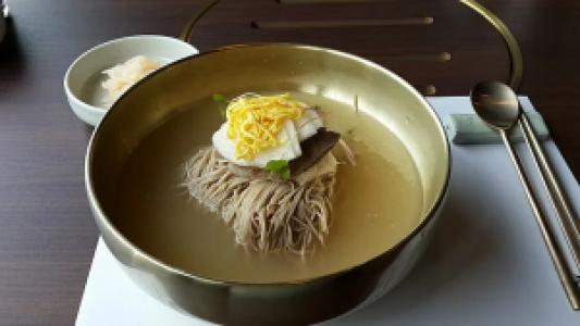 Korean Chicken Cold Noodles